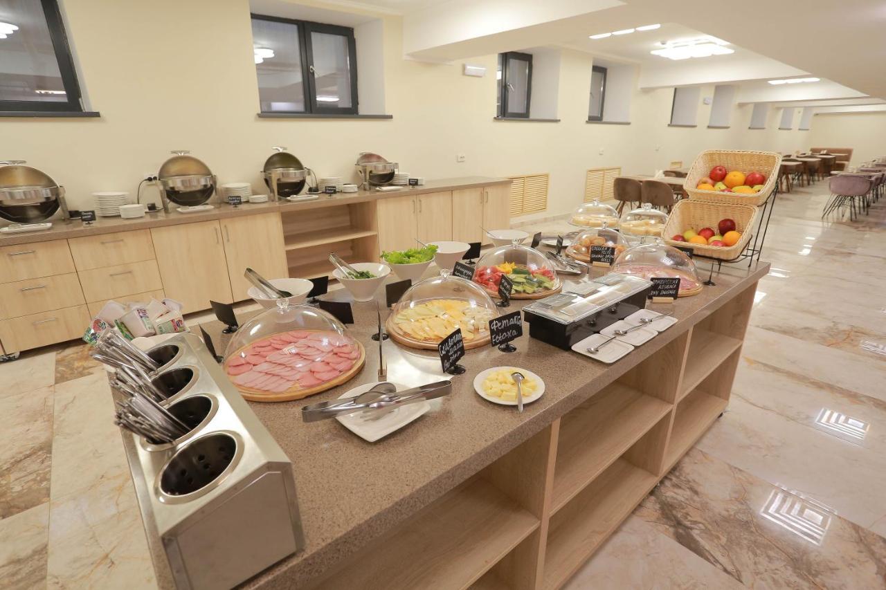 Infinity Plaza Block 1 Hotel Atyrau Luaran gambar