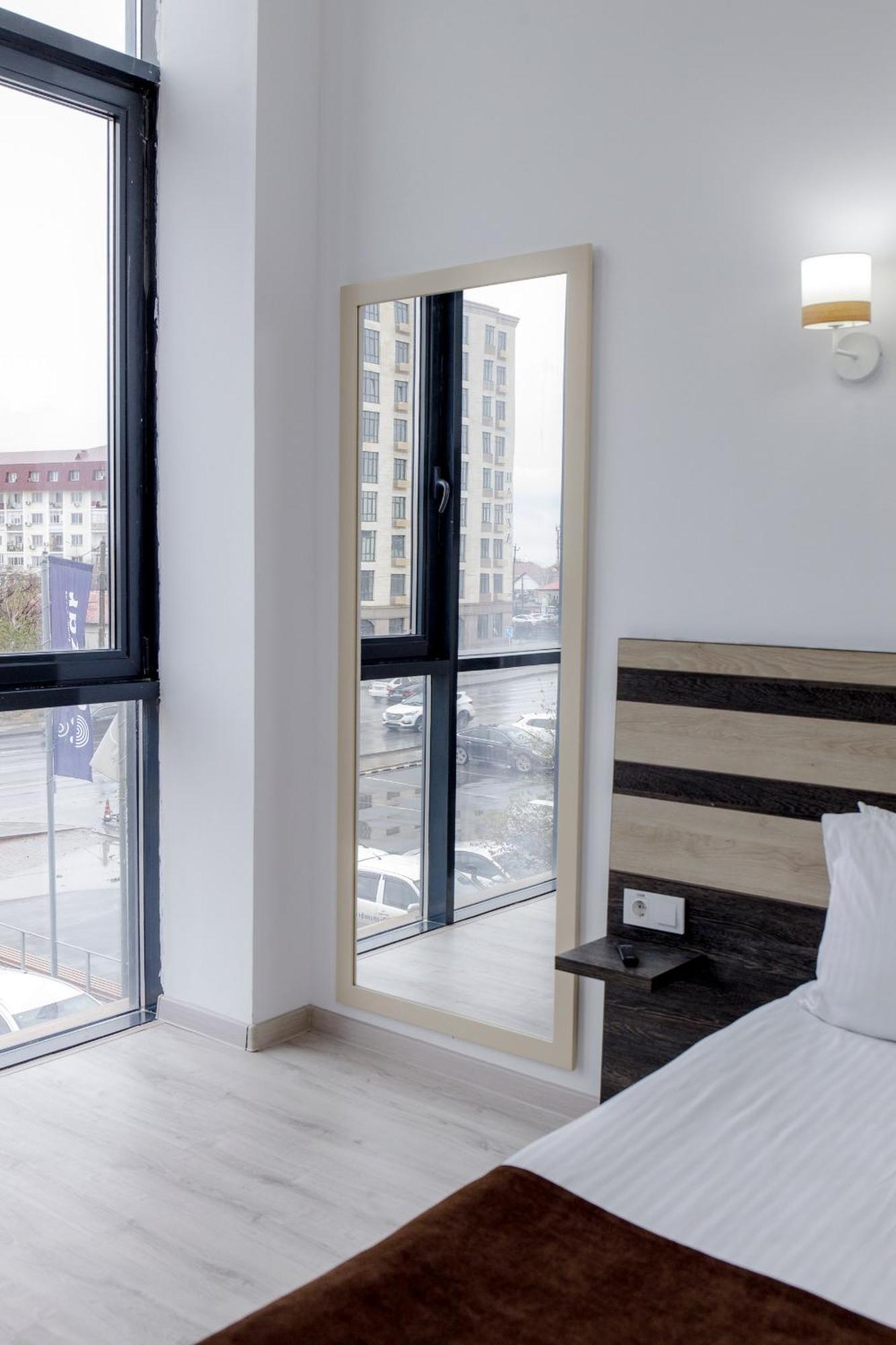 Infinity Plaza Block 1 Hotel Atyrau Luaran gambar