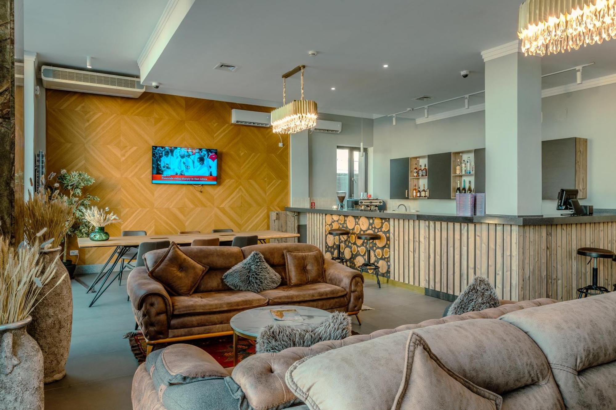 Infinity Plaza Block 1 Hotel Atyrau Luaran gambar