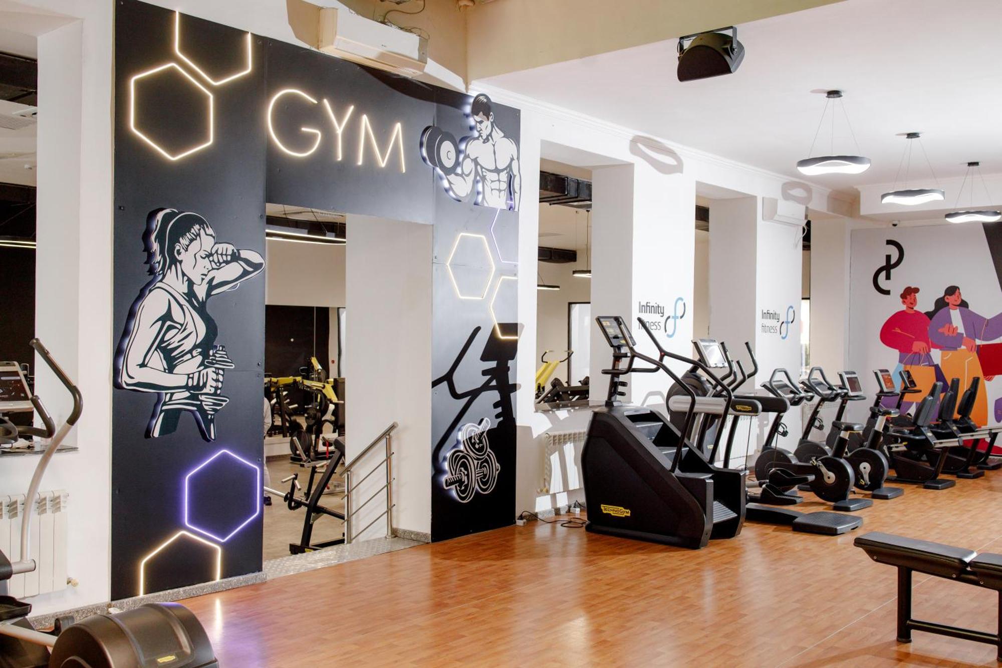 Infinity Plaza Block 1 Hotel Atyrau Luaran gambar