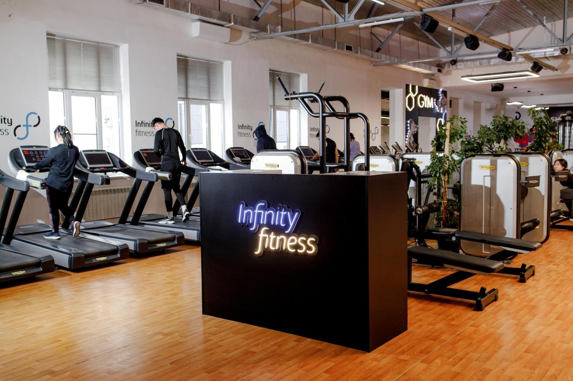 Infinity Plaza Block 1 Hotel Atyrau Luaran gambar